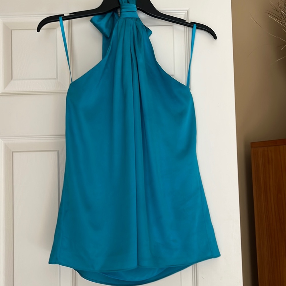 Tie neck Halter top